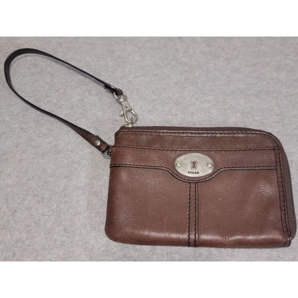 Vintage Fossil Zip Top Wristlet Brown Leather 7 x 4 Purse Wallet